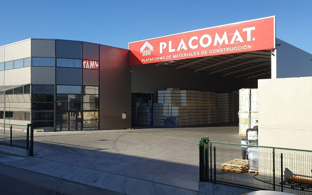El almacén de materiales de construcción de Placomat en Ourense